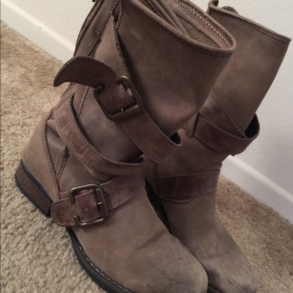Steve Madden Boots